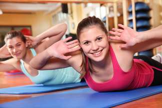 Mädchen bei Gymnastik